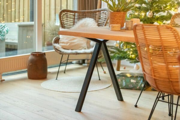 Alternative view of Eettafel Modello Y