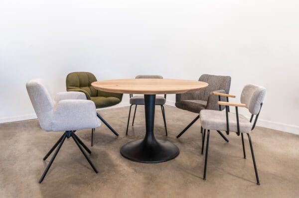 Alternative view of Eettafel Tulipano